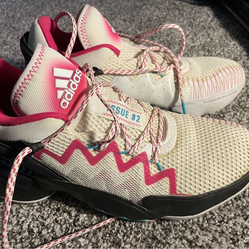 Adidas Spidergwen D.O.N.